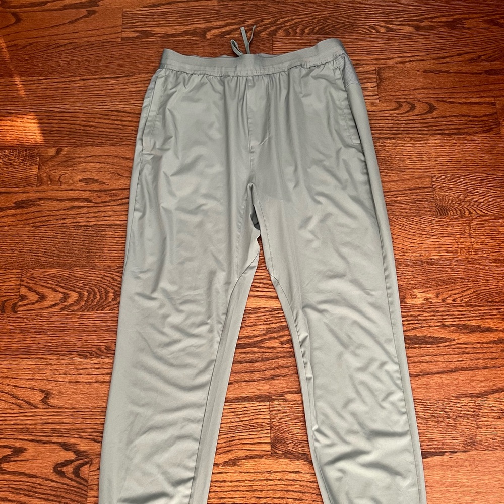 BYLT Flow Joggers - Picture 3 of 5